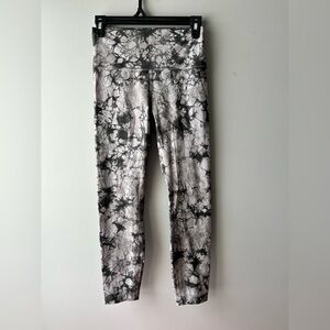 Lululemon Wunder Unders Black and Gray Tie-Dye Leggings